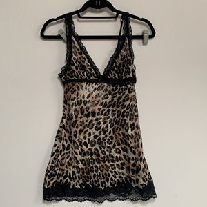 Victoria's Secret Very Sexy lingerie leopard print size small